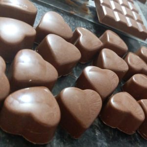 CHOCOLATE ARTESANAL REFINADO BOMBONES